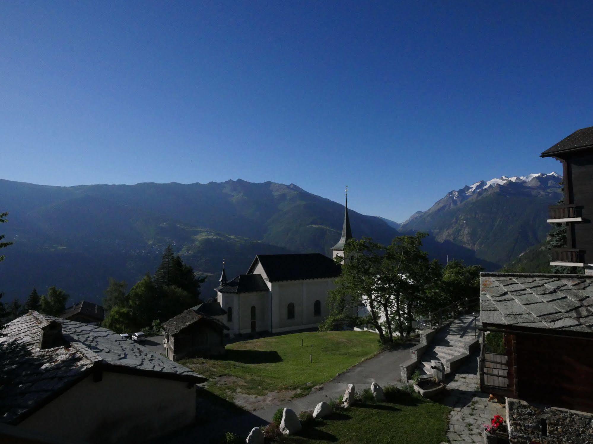 Hotel Alpenblick Zeneggen Exterior foto